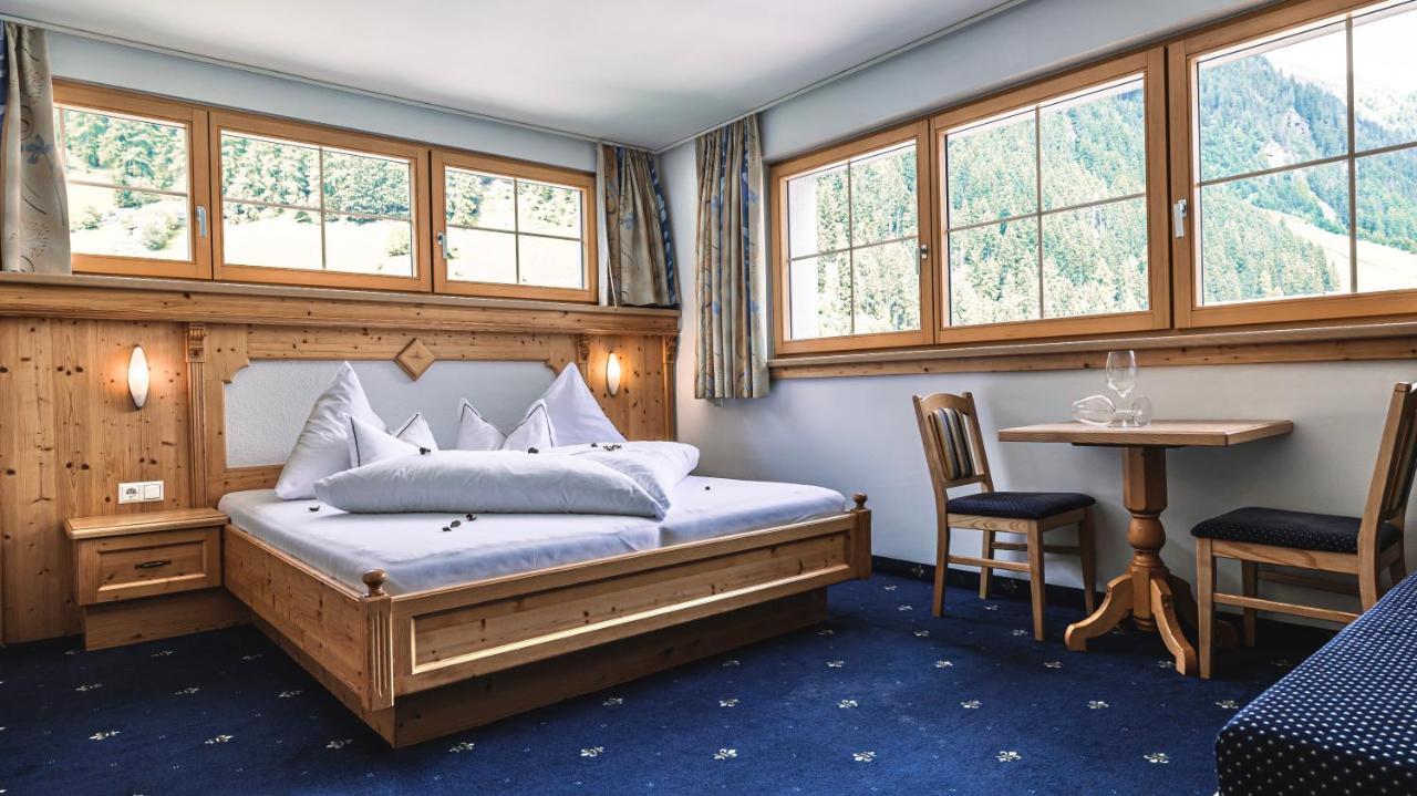 Alpina Hotel 4*