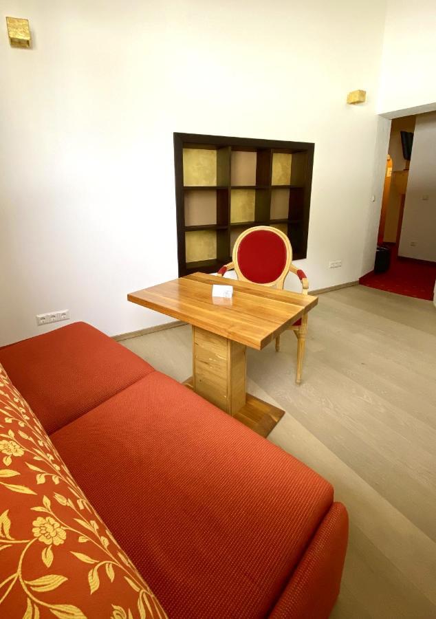 Alpina Hotel